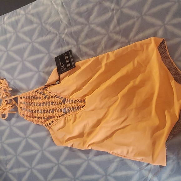 NEW Swimsuit - Picture 2 of 4